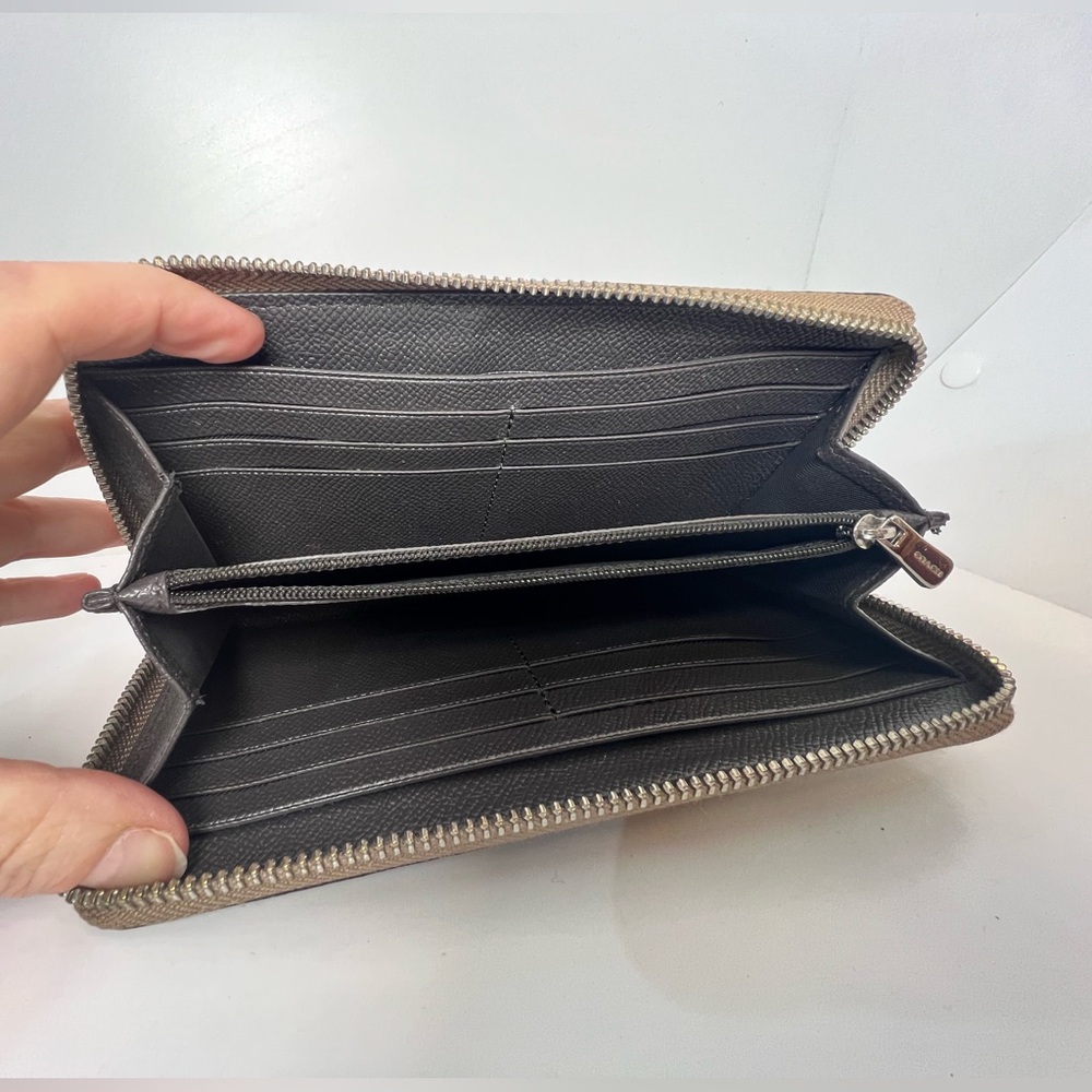 Coach Metallic Gold Beige Pebbled Leather Women's Wallet Double Zip Wallet - Picture 5 of 6